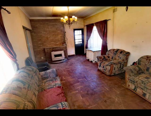 3 BEDROOM HOUSE FOR SALE IN CASSELDALE